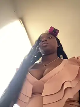 Snapshot of EscorpiLeoncita chatting on 12.27.24 EscorpiLeoncita online show from 12.27.24