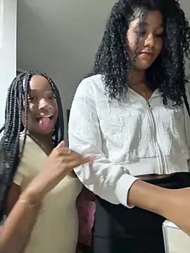 EscorpiLeoncita online show from 03.08.26