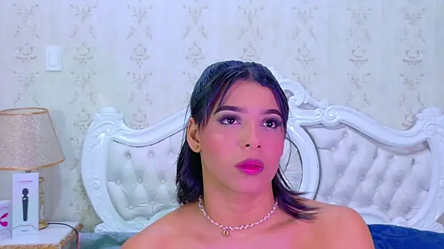 TiaraRosse online show from 11.02.25