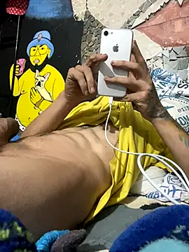 Snapshot of macg96 chatting on 11.18.25 macg96 online show from 11.18.25