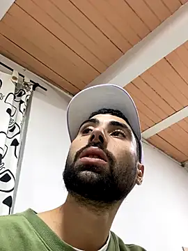 Snapshot of macg96 chatting on 12.14.25 macg96 online show from 12.14.25