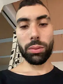 Snapshot of macg96 chatting on 12.19.25 macg96 online show from 12.19.25