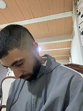 Snapshot of macg96 chatting on 12.22.25 macg96 online show from 12.22.25