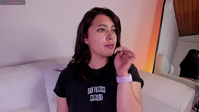 Rebeca Williams  online show from 10.27.25