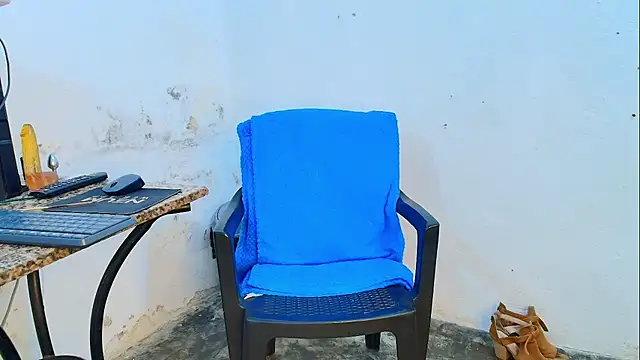 Oh Tique online show from 04.14.26