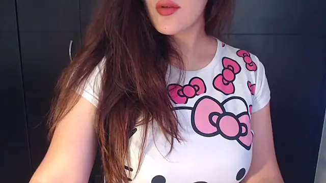 AdharaLujan online show from 03.04.26