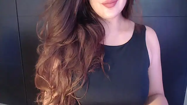 Snapshot of AdharaLujan chatting on 06.28.26 AdharaLujan online show from 06.28.26