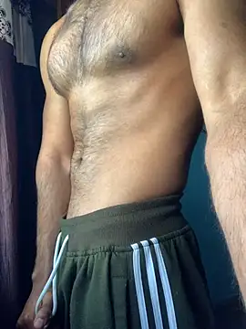 Snapshot of Vampire_xoxo chatting on 12.12.24 Vampire xoxo online show from 12.12.24