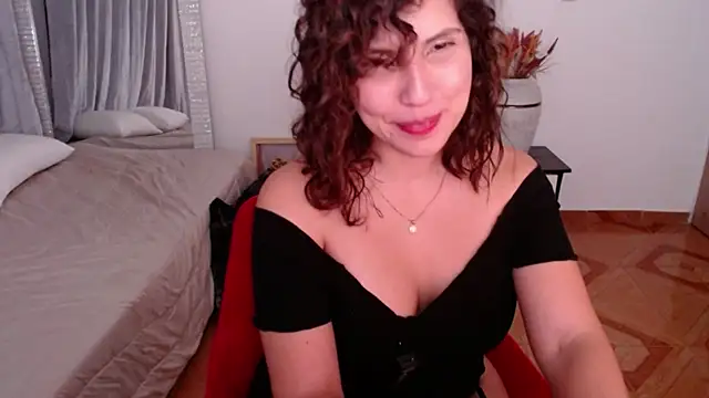 Snapshot of Sigrid- chatting on 02.09.25 Sigrid- online show from 02.09.25