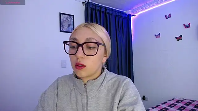 Soffy-brooks online show from 04.28.26