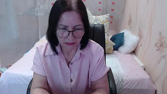 OlgaHottie online show from 11.21.25