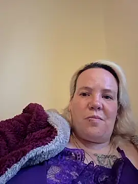 Bigbustedcurvylady online show from 05.18.26