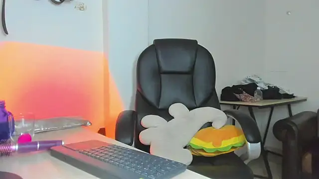 alma fenix online show from 04.03.26