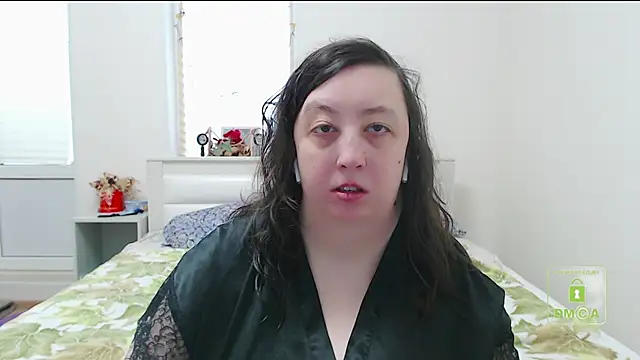 Snapshot of cute_and_hot chatting on 01.21.25 cute and hot online show from 01.21.25