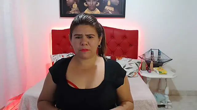 NATHYHOTT online show from 01.25.25