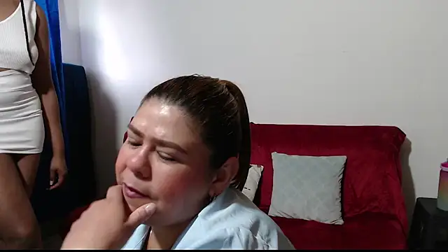 NATHYHOTT online show from 10.10.25