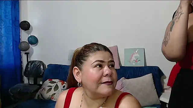 NATHYHOTT online show from 10.15.25