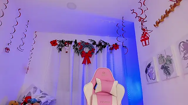 Lia Petite1 online show from 01.25.25