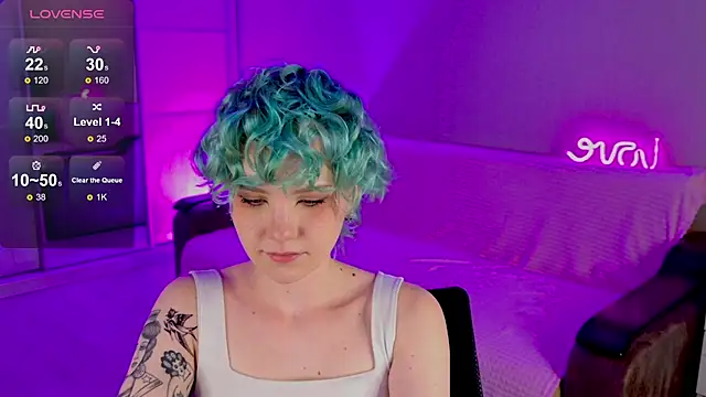 Snapshot of School_Love chatting on 02.23.25 School Love online show from 02.23.25