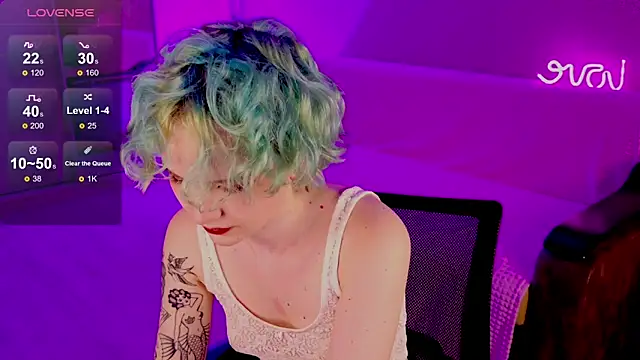 Snapshot of School_Love chatting on 03.07.25 School Love online show from 03.07.25