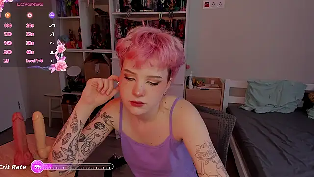 School Love online show from 01.13.26