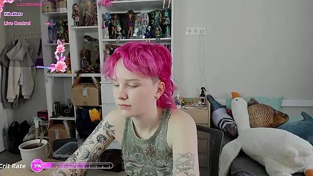 School Love online show from 02.22.26