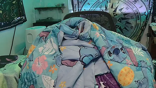 Snapshot of bigcocksmallmouth1 chatting on 03.01.25 bigcocksmallmouth1 online show from 03.01.25