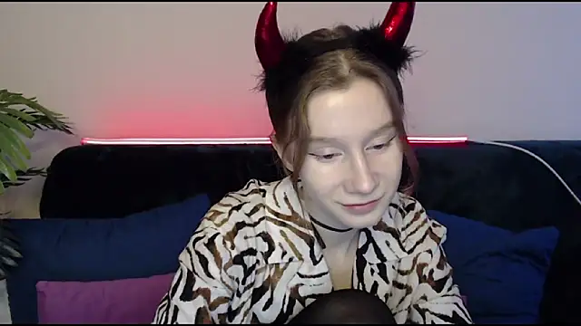 EnigmaSee online show from 12.26.24