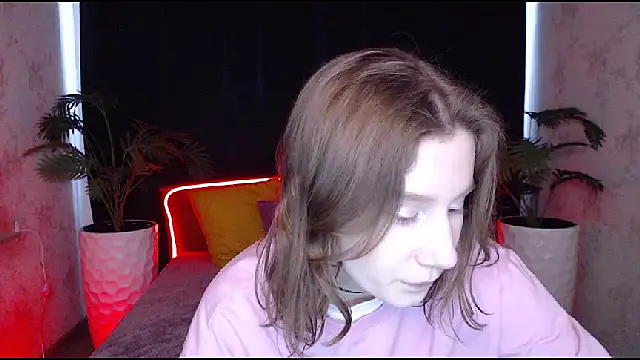 EnigmaSee online show from 02.08.25