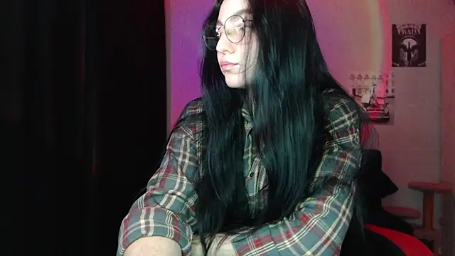 Fluffy Tiffy online show from 11.14.25