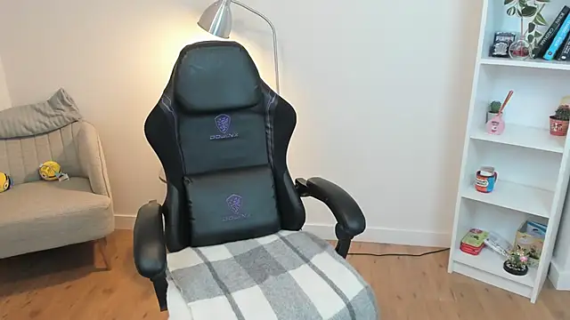  BellaEvans  online show from 02.27.25