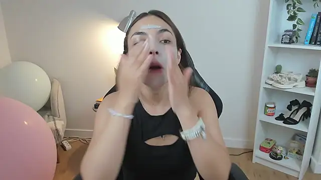  BellaEvans  online show from 09.11.25