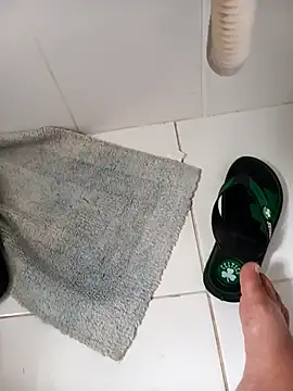 Snapshot of lobomisterioso13 chatting on 01.15.25 lobomisterioso13 online show from 01.15.25