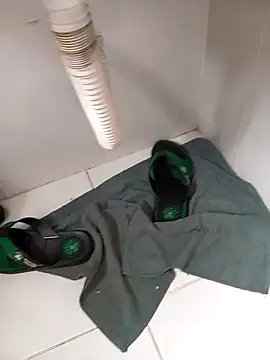 Snapshot of lobomisterioso13 chatting on 10.13.25 lobomisterioso13 online show from 10.13.25