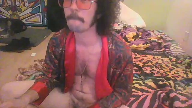 Snapshot of HippieBWC4U chatting on 01.10.25 HippieBWC4U online show from 01.10.25