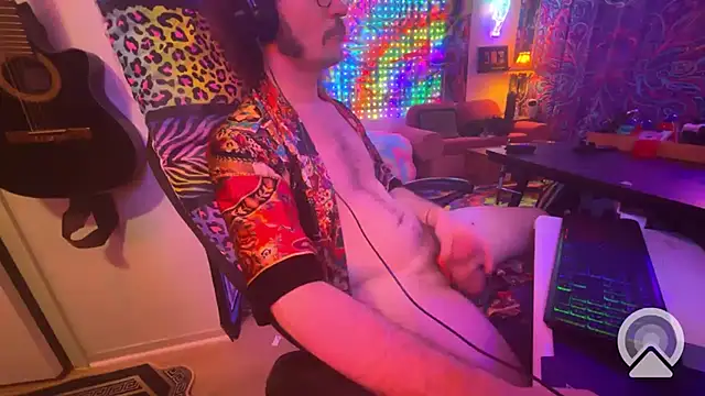 Snapshot of HippieBWC4U chatting on 03.19.25 HippieBWC4U online show from 03.19.25