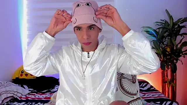 aldrinwhite online show from 10.29.25