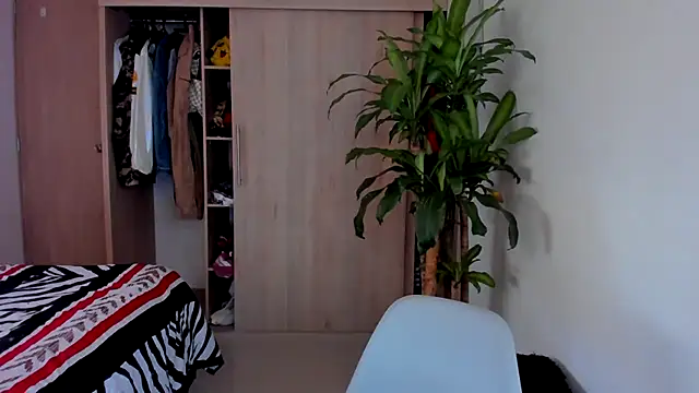 aldrinwhite online show from 12.22.25