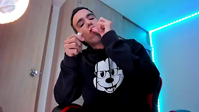 aldrinwhite online show from 02.12.26