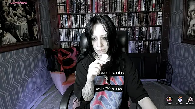 Snapshot of Medusa__Gorgona chatting on 06.11.26 Medusa Gorgona online show from 06.11.26