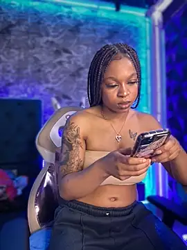 Melany Williams online show from 10.23.25