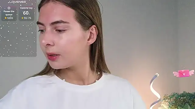 chloi hes online show from 10.22.25