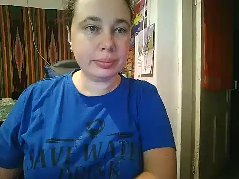 Cora Maro online show from 09.12.25