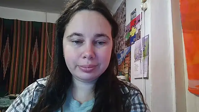 Cora Maro online show from 10.13.25