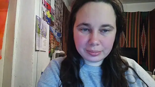 Cora Maro online show from 10.28.25