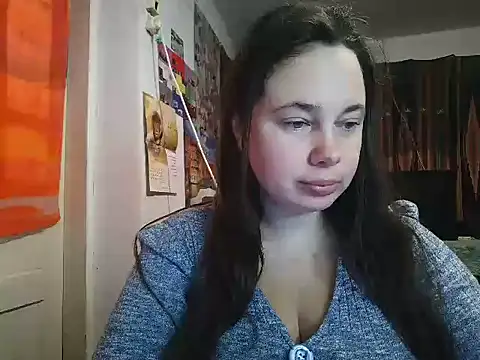 Cora Maro online show from 11.11.25