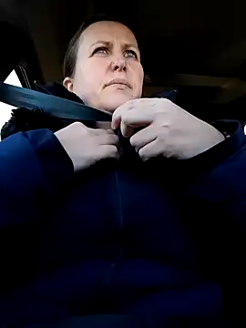 Angelacoquine online show from 12.20.24