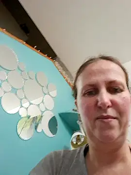 Angelacoquine online show from 01.07.25