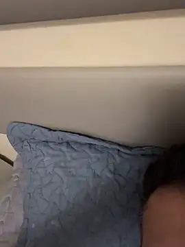 Snapshot of nnobrega chatting on 10.27.25 nnobrega online show from 10.27.25