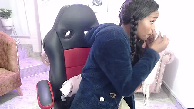 cattalheya online show from 11.17.25